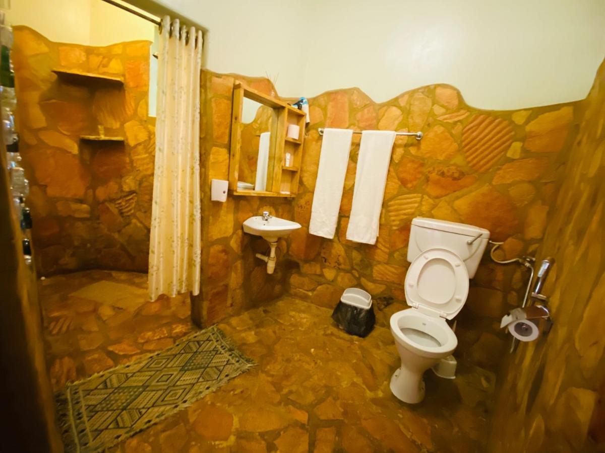 Afro Smile Hotel & Guest House - Jinja Exterior foto
